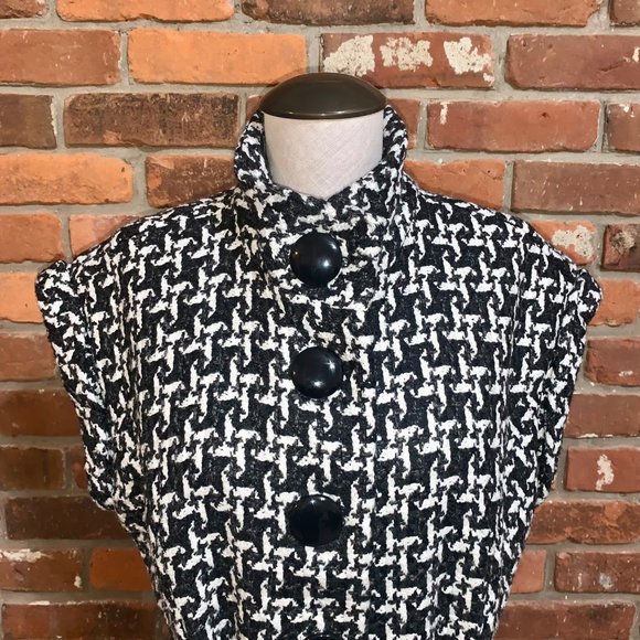 Christopher & Banks Black And White Printed Tie Front Sleeveless Jacket Large - Picture 2 of 8